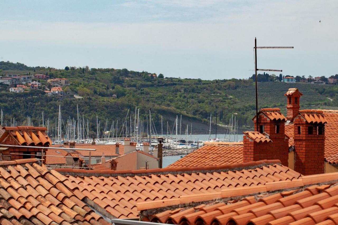 Labum Accommodation Izola Exterior foto